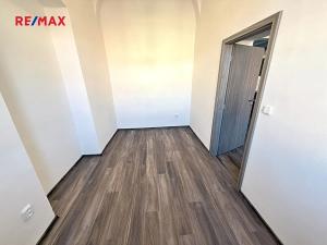 Pronájem bytu 2+kk, Chrudim, Resselovo náměstí, 52 m2