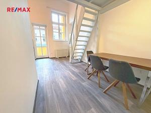 Pronájem bytu 2+kk, Chrudim, Resselovo náměstí, 49 m2