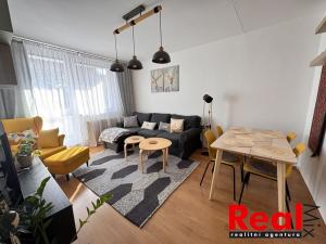 Pronájem bytu 2+1, Brno - Komín, ulice Čoupkových, 56 m2