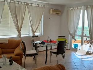 Prodej bytu 3+kk, Kavarna, Bulharsko, 102 m2