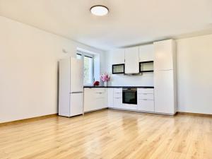 Pronájem bytu 2+kk, Roztoky, Lidická, 42 m2