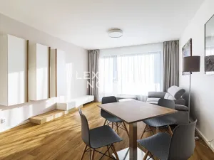 Pronájem bytu 2+kk, Praha - Karlín, Nekvasilova, 60 m2