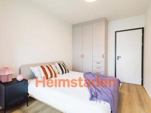 Pronájem bytu 2+kk, Praha - Holešovice, Vrbenského, 57 m2