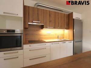 Pronájem bytu 2+kk, Brno, Novodvorská, 55 m2