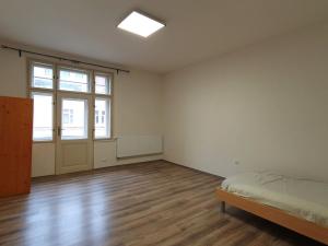 Pronájem bytu 2+1, Praha - Žižkov, Hartigova, 62 m2