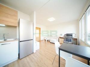 Prodej bytu 3+kk, Praha - Podolí, Pujmanové, 58 m2