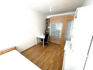 Pronájem bytu 2+kk, Praha - Řeporyje, Kakosova, 52 m2