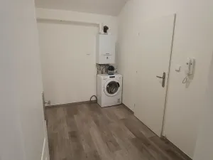 Pronájem bytu 1+kk, Praha - Vršovice, Moskevská, 26 m2