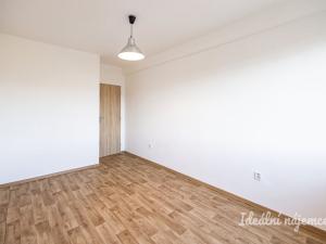 Pronájem bytu 3+1, Praha - Braník, Branická, 56 m2