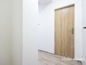 Pronájem bytu 3+1, Praha - Braník, Branická, 56 m2