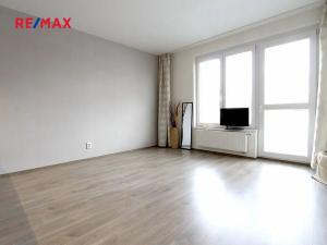 Pronájem bytu 1+kk, Praha - Čakovice, Bermanova, 36 m2