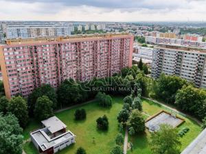 Prodej bytu 4+1, Praha - Kobylisy, Rajmonova, 90 m2