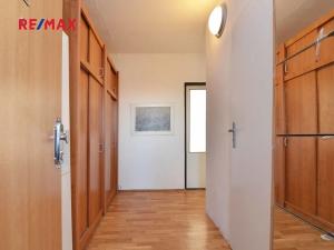 Pronájem bytu 2+kk, Praha - Střížkov, Žandovská, 40 m2