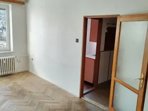 Pronájem bytu 3+1, Pardubice, Sezemická, 72 m2