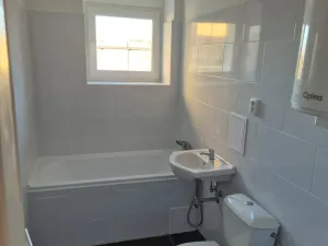 Pronájem bytu 2+1, Kladno, Petrohradská, 53 m2