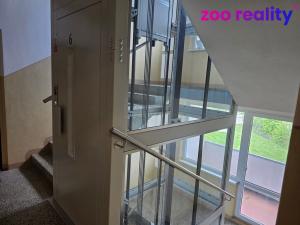 Pronájem bytu 2+1, Chomutov, Pod Břízami, 64 m2