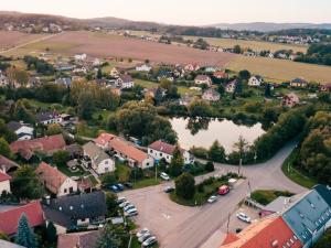 Prodej rodinného domu, Lešany - Břežany, 300 m2