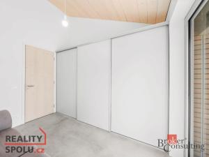 Prodej bytu 3+kk, Lužany, 67 m2