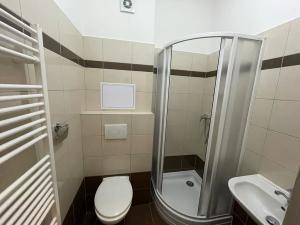 Prodej bytu 2+kk, Milovice, Slepá, 51 m2