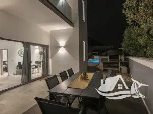 Prodej vily, Makarska, Chorvatsko, 150 m2