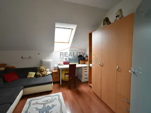 Prodej rodinného domu, Vodochody, Na Homolkách, 170 m2