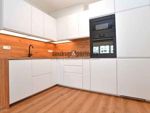 Pronájem bytu 3+kk, Praha - Dolní Měcholupy, Kardausova, 88 m2