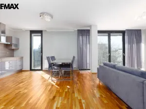 Prodej bytu 3+kk, Karlovy Vary, Pražská silnice, 99 m2