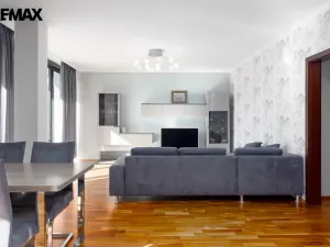 Prodej bytu 3+kk, Karlovy Vary, Pražská silnice, 99 m2