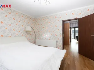 Prodej bytu 2+kk, Karlovy Vary, Pražská silnice, 63 m2