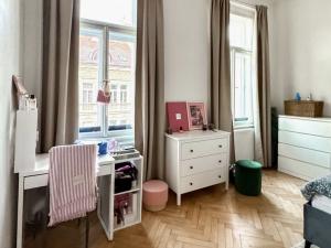 Pronájem bytu 3+kk, Praha - Vinohrady, Chodská, 85 m2