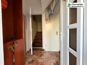 Prodej rodinného domu, Novi Vinodolski, Chorvatsko, 120 m2