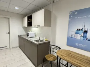 Pronájem obchodního prostoru, Praha - Karlín, Křižíkova, 25 m2