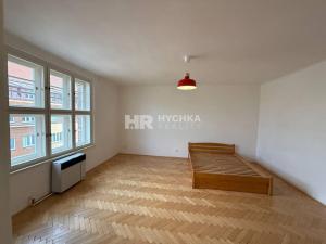 Pronájem bytu 2+1, Praha - Vinohrady, Jičínská, 72 m2