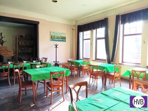 Pronájem restaurace, Hluboš, 285 m2