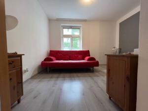 Pronájem bytu 1+kk, Praha - Vršovice, Donská, 20 m2