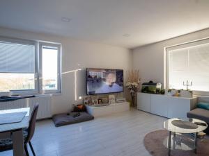 Prodej bytu 4+kk, Radonice, Zápská, 100 m2