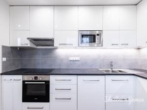 Pronájem bytu 2+kk, Praha - Hloubětín, Poděbradská, 53 m2