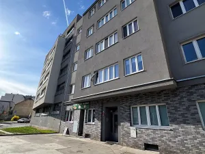 Pronájem bytu 1+kk, Praha - Košíře, Vrchlického, 35 m2