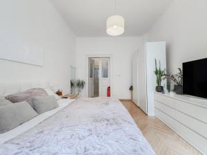 Pronájem bytu 2+kk, Praha - Vinohrady, Chodská, 56 m2