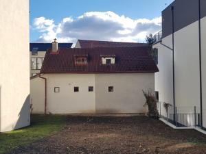 Prodej komerčního pozemku, Praha - Střížkov, U kapliček, 167 m2