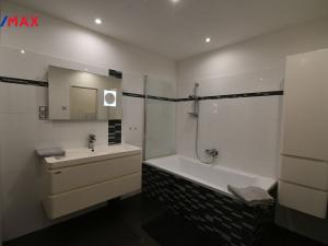 Pronájem bytu 2+kk, Pardubice - Pardubice-Staré Město, Pernštýnské náměstí, 65 m2