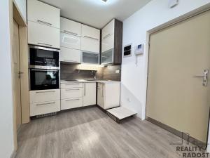 Prodej bytu 1+kk, Hodonín, Příční, 38 m2