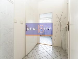 Pronájem kanceláře, Praha - Dejvice, Na viničních horách, 140 m2