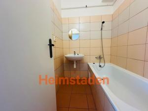 Pronájem bytu 1+kk, Ostrava - Poruba, náměstí Jana Nerudy, 33 m2