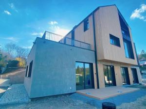 Pronájem bytu 2+kk, Praha - Dejvice, Pokojná, 44 m2
