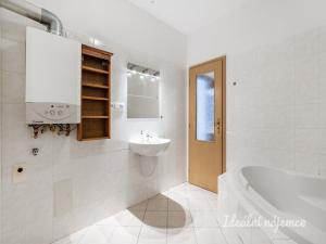 Pronájem bytu 2+kk, Horoměřice, Velvarská, 49 m2