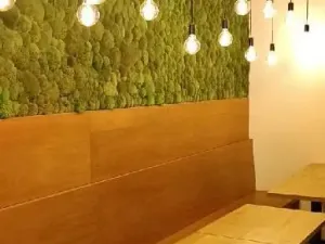 Pronájem restaurace, Zlín, náměstí Práce, 58 m2