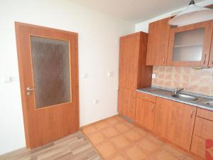Pronájem bytu 2+kk, Praha - Vysočany, Na břehu, 53 m2