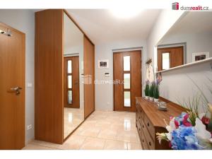 Prodej rodinného domu, Praha - Lochkov, K úvozu, 261 m2