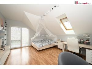 Prodej rodinného domu, Praha - Lochkov, K úvozu, 261 m2